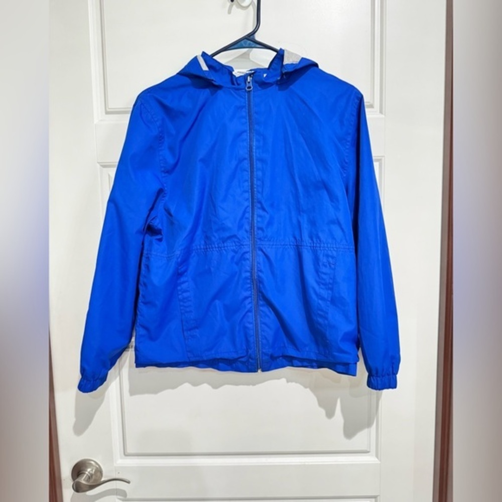 Magellan Outdoors Vibrant Blue and Soft Gray Shorts